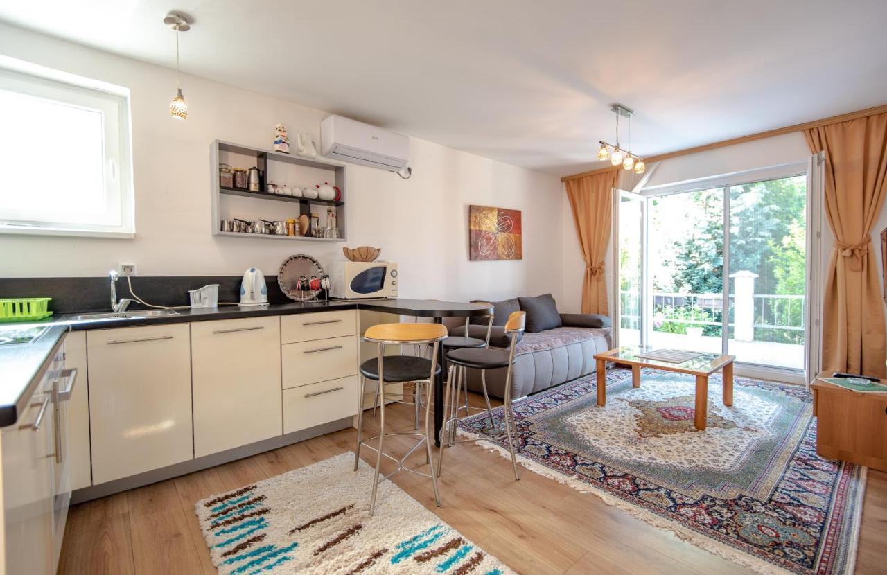 Apartman Mira SJJ Exterior foto